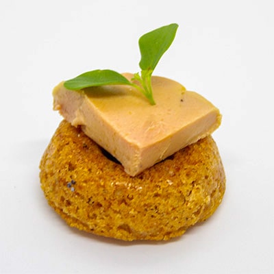 Foie gras, biscuit châtaigne et mûres
