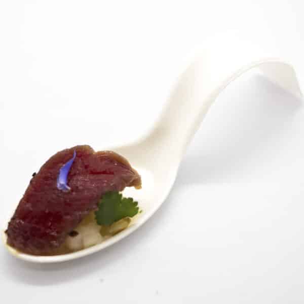 Cuillère gravlax de boeuf et poire nashi